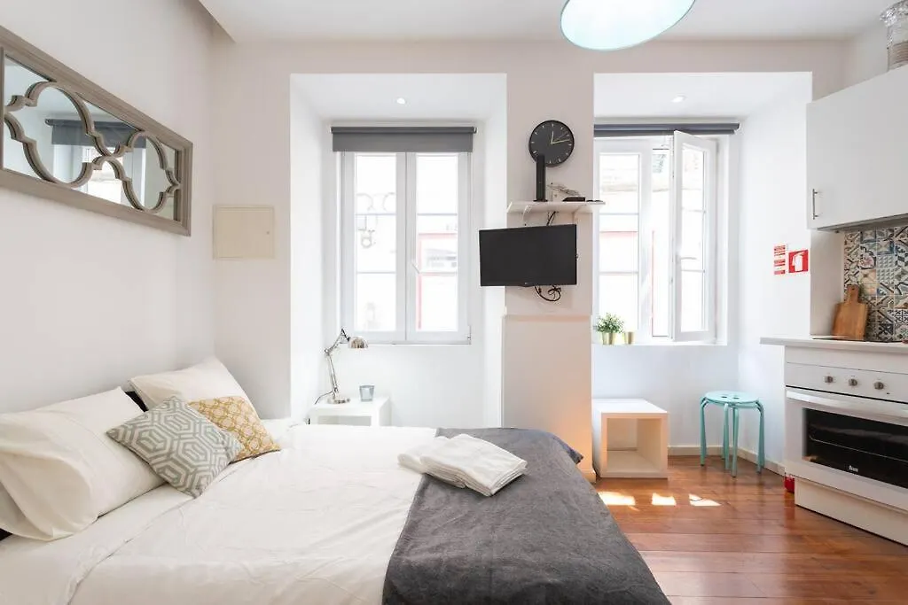 Lisbon Mouraria Apartment 0*,